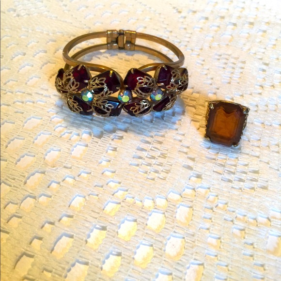 Jewelry - Vintage : Ring and clamp bracelet set